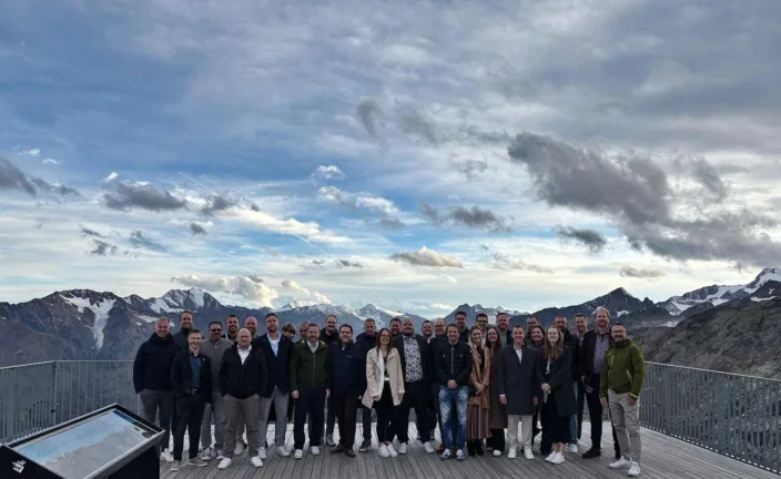 Platinum Partnerdialog 2025 Gruppenfoto